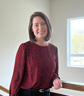 Portrait of LeeCarol Drake, Real Estate Consultant.